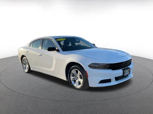 Used 2023 Dodge Charger SXT image 3