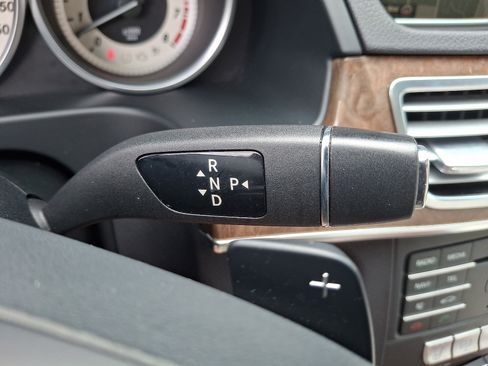 Used 2016 Mercedes-Benz E 350 4MATIC Sedan w/ Premium Package image 15