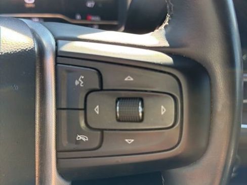 Used 2024 GMC Sierra 1500 SLT image 18