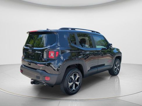 Used 2022 Jeep Renegade Trailhawk image 4