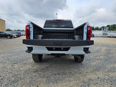New 2026 GMC Sierra 2500 Denali w/ Denali Reserve Package AWD/4WD image 4