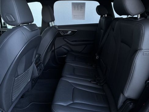 Used 2025 Audi Q7 3.0T Premium Plus AWD/4WD image 23