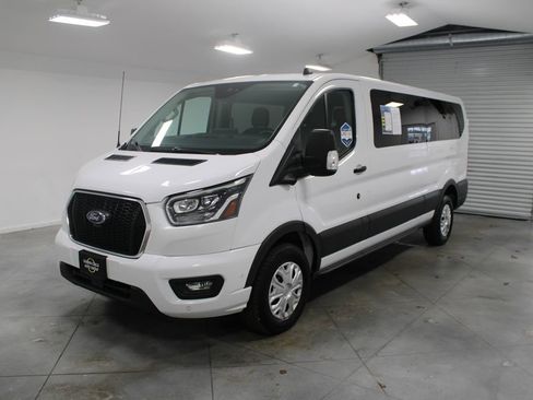 Used 2023 Ford Transit 350 XLT image 4