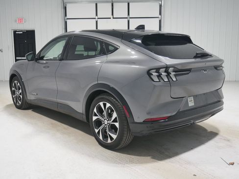 Used 2021 Ford Mustang Mach-E Premium image 7