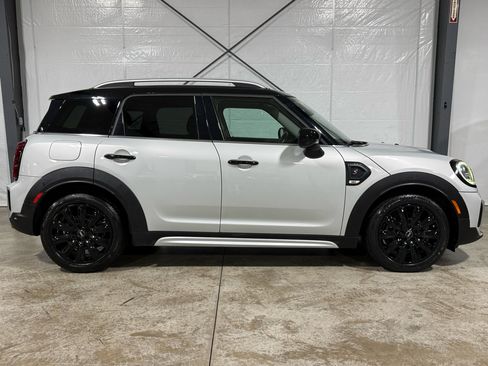 Used 2021 MINI Cooper Countryman S w/ Premium Package image 6
