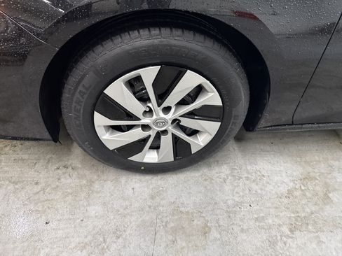 Used 2024 Nissan Altima 2.5 S FWD image 9