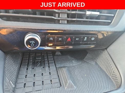 Used 2025 Ford Explorer ST-Line w/ Premium Package RWD image 19