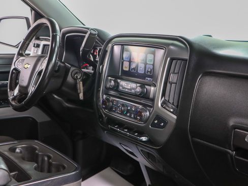 Used 2018 Chevrolet Silverado 1500 LT w/ All Star Edition image 27