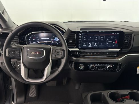 Certified 2024 GMC Sierra 1500 Elevation AWD/4WD image 10
