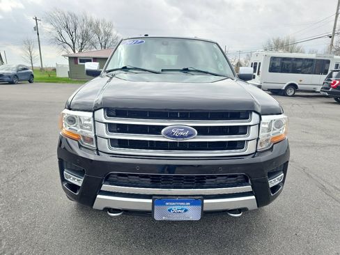 Used 2017 Ford Expedition EL Platinum image 3
