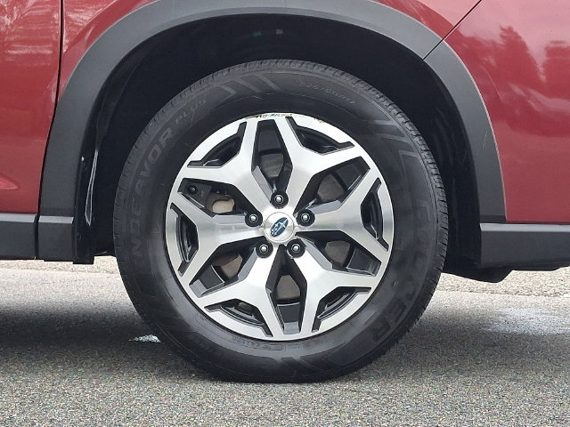 Used 2023 Subaru Forester Premium AWD/4WD image 8