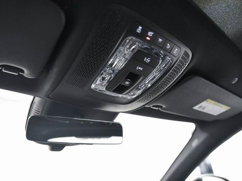 Used 2025 Mercedes-Benz CLA 250 4MATIC image 20