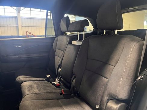 Used 2022 Honda Pilot Sport image 17