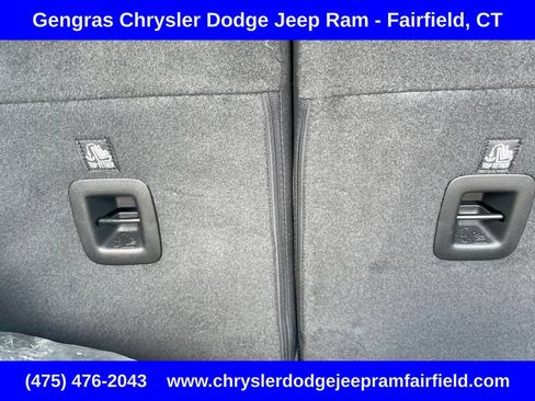 Used 2024 Jeep Wrangler Unlimited Sahara w/ Safety Group AWD/4WD image 34