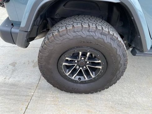 Used 2025 Jeep Wrangler Unlimited Rubicon AWD/4WD image 12