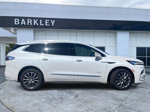 Certified 2024 Buick Enclave Avenir w/ Avenir Technology Package image 2