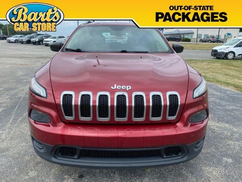 Used 2014 Jeep Cherokee Sport w/ Cold Weather Group FWD image 2