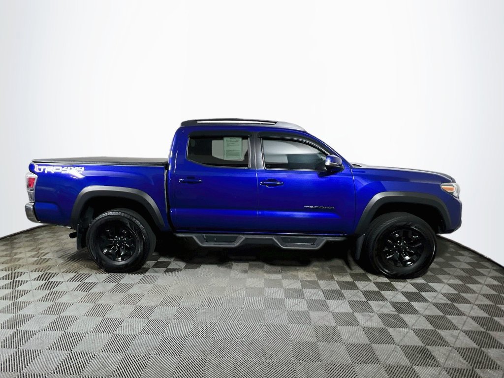 Certified 2023 Toyota Tacoma TRD Off-Road AWD/4WD image 8