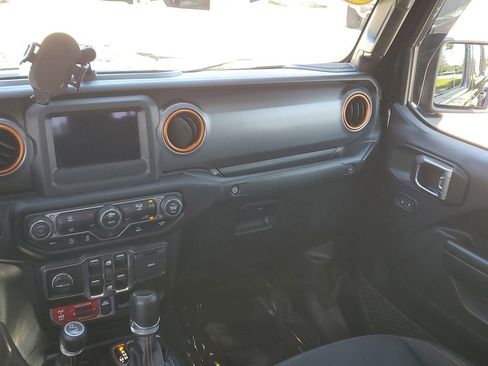 Used 2021 Jeep Gladiator Mojave w/ Trailer Tow Package image 21