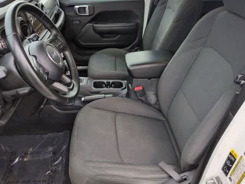 Used 2022 Jeep Wrangler Unlimited Sport image 15