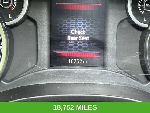 Used 2025 RAM 1500 Tradesman AWD/4WD image 3