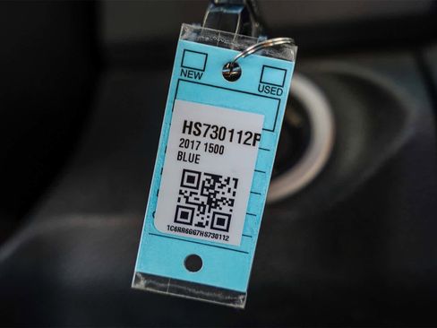 Used 2017 RAM 1500 Classic SLT image 23