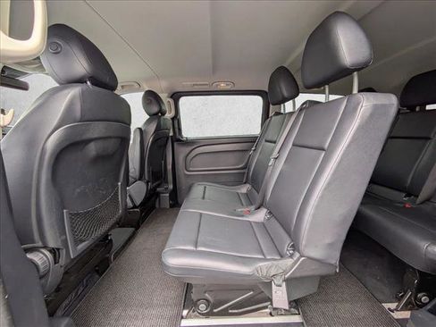 Used 2016 Mercedes-Benz Metris Passenger image 18