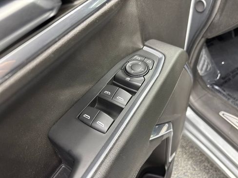Used 2024 Chevrolet Silverado 1500 LT AWD/4WD image 31