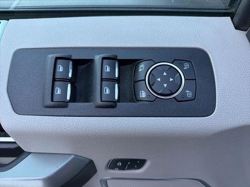 Used 2019 Ford F150 Limited w/ Trailer Tow Package image 21