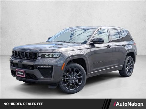 New 2026 Jeep Grand Cherokee Limited AWD/4WD image 1