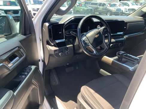 Used 2022 Chevrolet Silverado 1500 LT RWD image 10