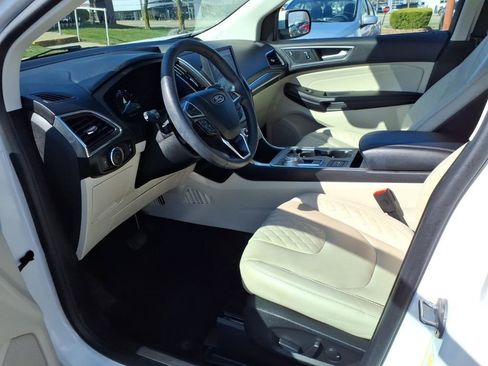 Certified 2023 Ford Edge Titanium image 10