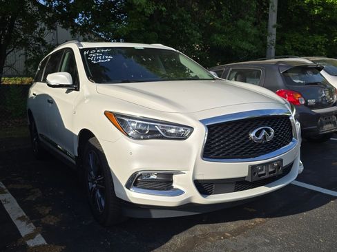Used 2019 INFINITI QX60 Luxe w/ Essential Package image 1