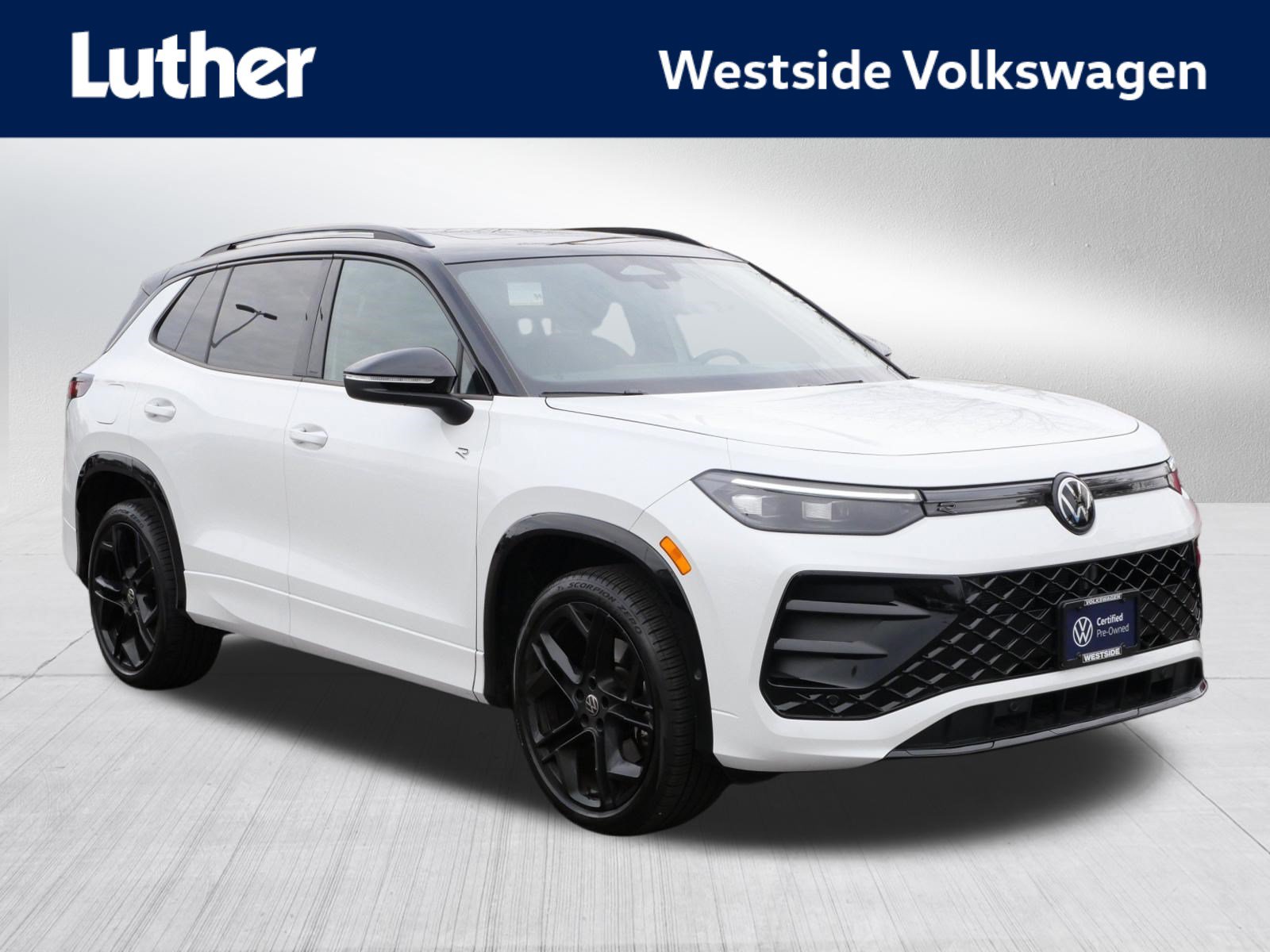 Certified 2025 Volkswagen Tiguan SE R-Line AWD/4WD image 1