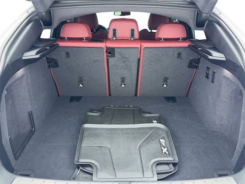 Used 2023 BMW X4 M40i w/ Premium Package image 12