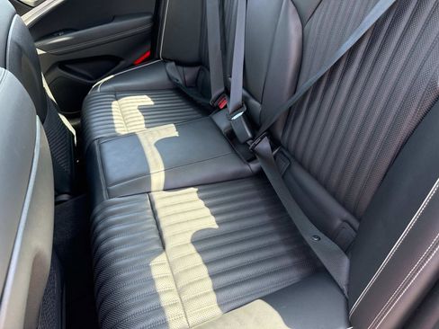 Used 2022 Genesis G70 2.0T w/ Prestige Package image 11