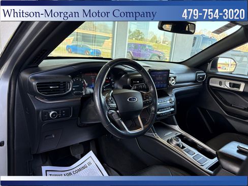 Used 2020 Ford Explorer Limited image 11