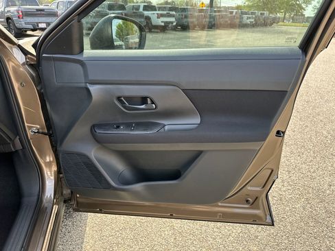 New 2026 Nissan Kicks S image 12