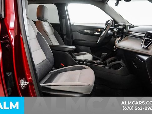 Used 2025 Chevrolet TrailBlazer LT FWD image 19