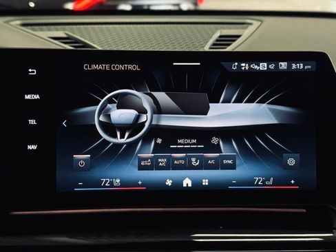 New 2026 BMW X1 xDrive28i w/ Technology Package AWD/4WD image 37