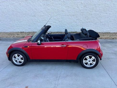 Used 2005 MINI Cooper Convertible image 24