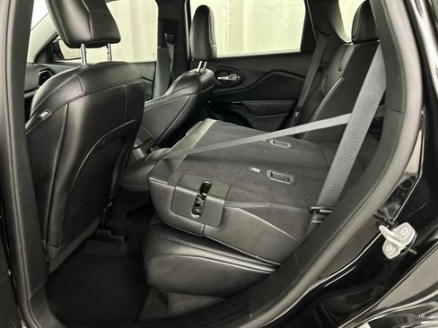 Used 2023 Jeep Cherokee Altitude Lux AWD/4WD image 27