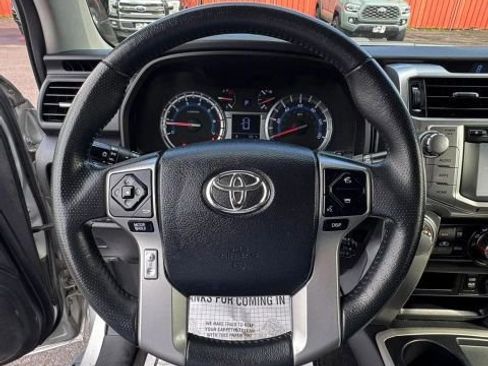 Used 2018 Toyota 4Runner SR5 RWD image 12