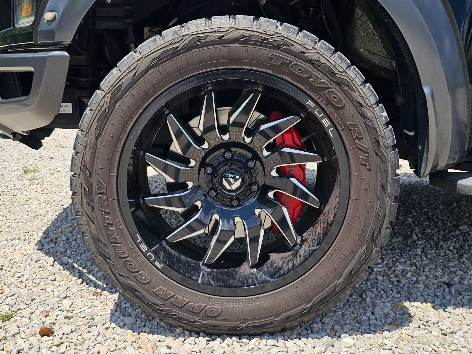 Used 2019 Ford F150 Raptor w/ Equipment Group 802A Luxury AWD/4WD image 3