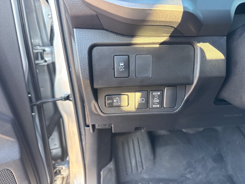 Used 2023 Toyota Tacoma TRD Off-Road w/ Technology Package AWD/4WD image 14
