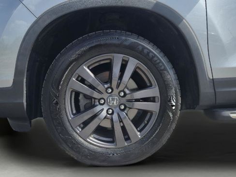 Used 2018 Honda Ridgeline Sport image 11