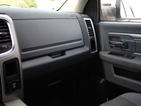 Used 2014 RAM 1500 Big Horn image 38