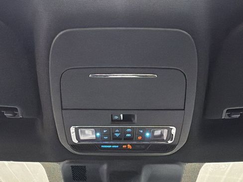 Used 2025 Ford F150 Lariat AWD/4WD image 34