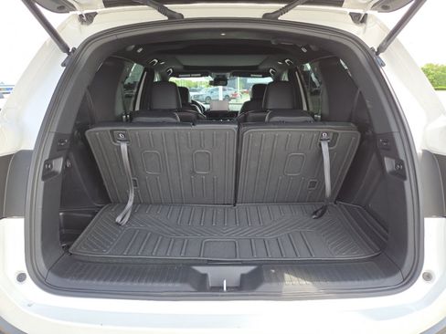 Used 2025 Honda Pilot TrailSport image 19