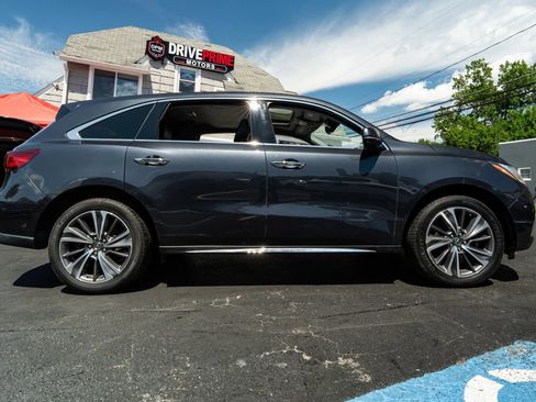 Used 2020 Acura MDX w/ Technology Package AWD/4WD image 2